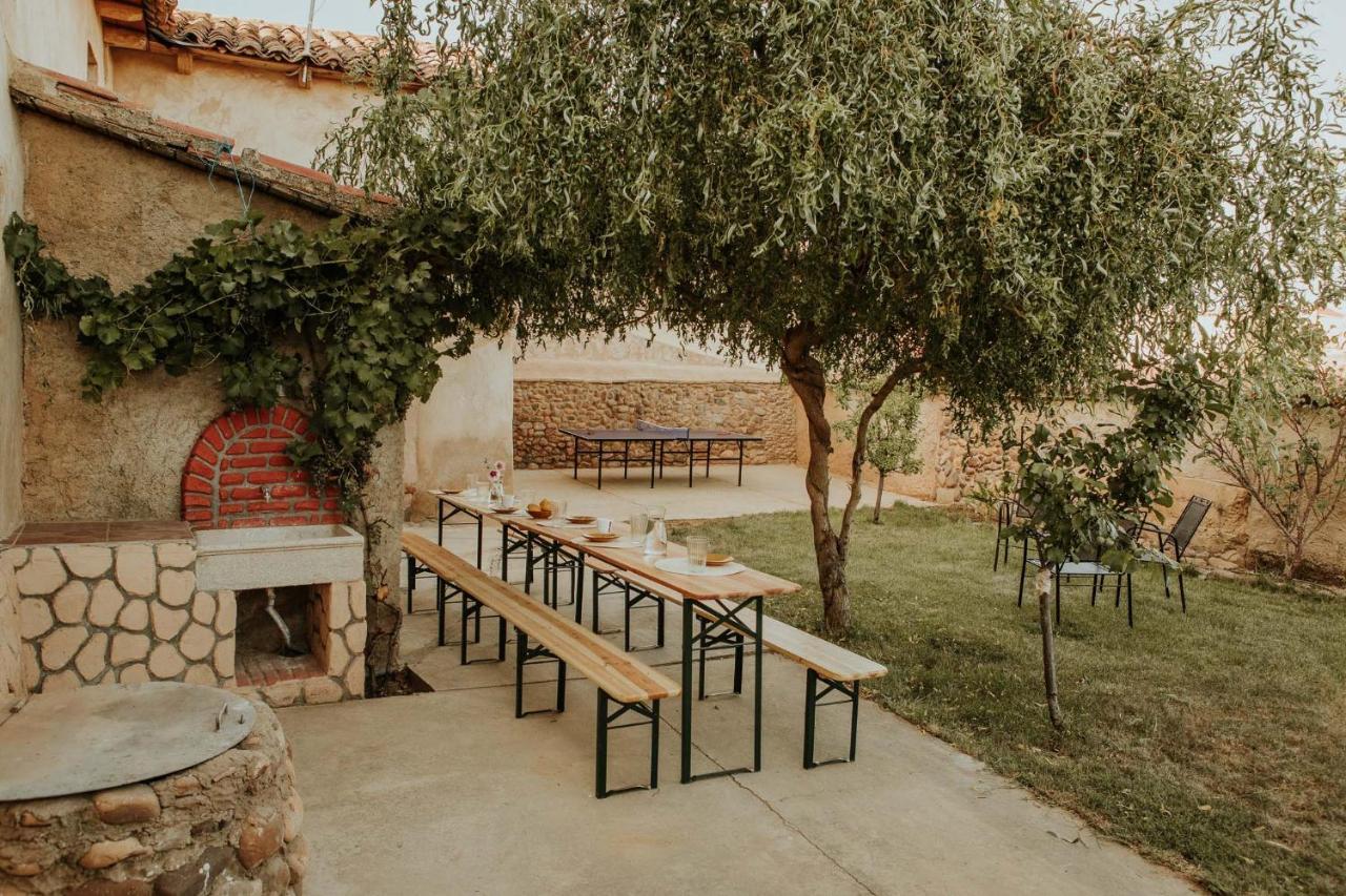 Casa De La Era, Grande, De Adobe, Con Patio Y Bodega Villa Fontanil de Los Oteros Exterior photo